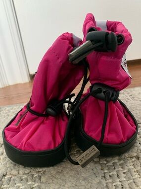 Stonz Pink and Black Kids Slip-On Sandals